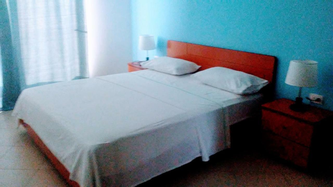 Hotel Majestic Ксамил Экстерьер фото